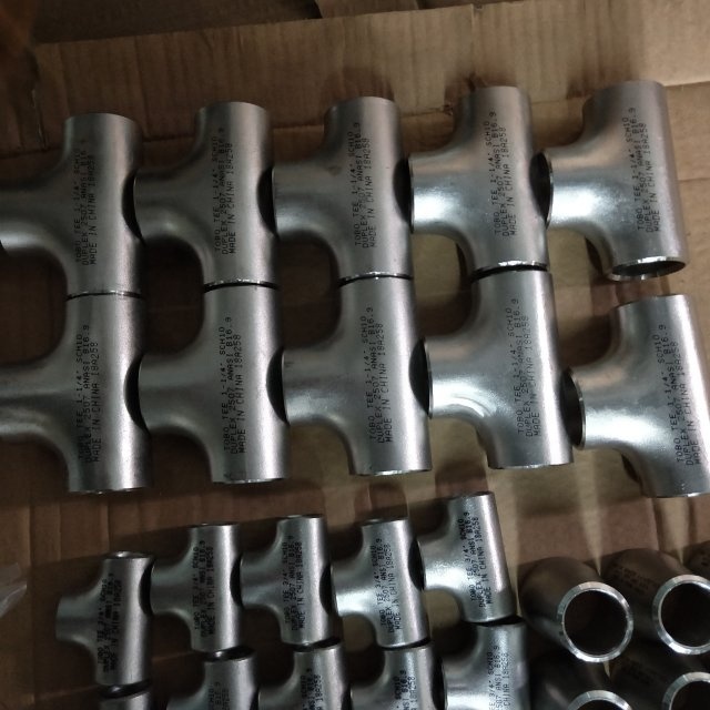 ধাতু প্রস্তুতকারক নিকেল 90/10 পাইপ ফিটিং UNS C70600 UNS C71500 তামা সমান ক্রস 4